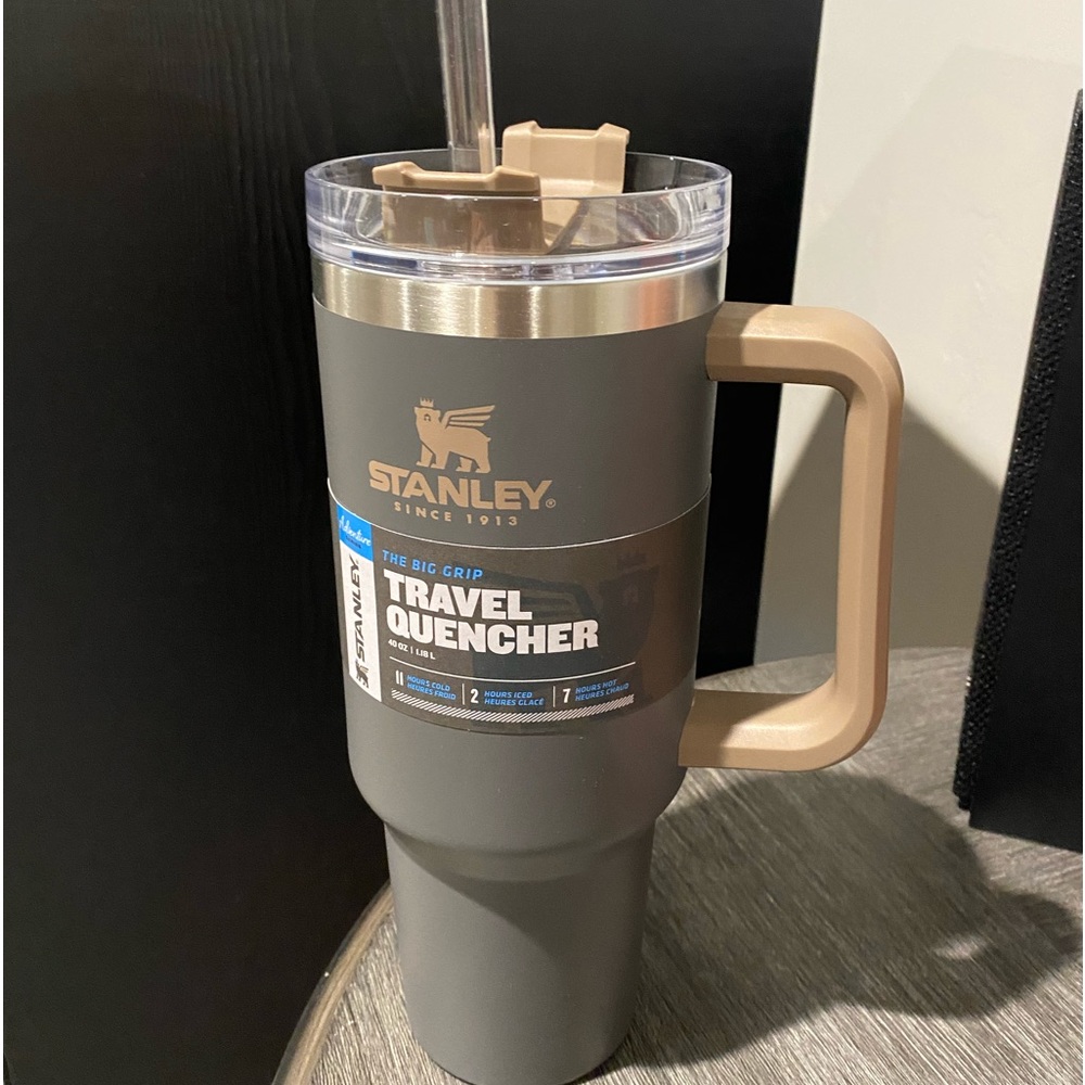 BNWT Coal Stanley 40 oz